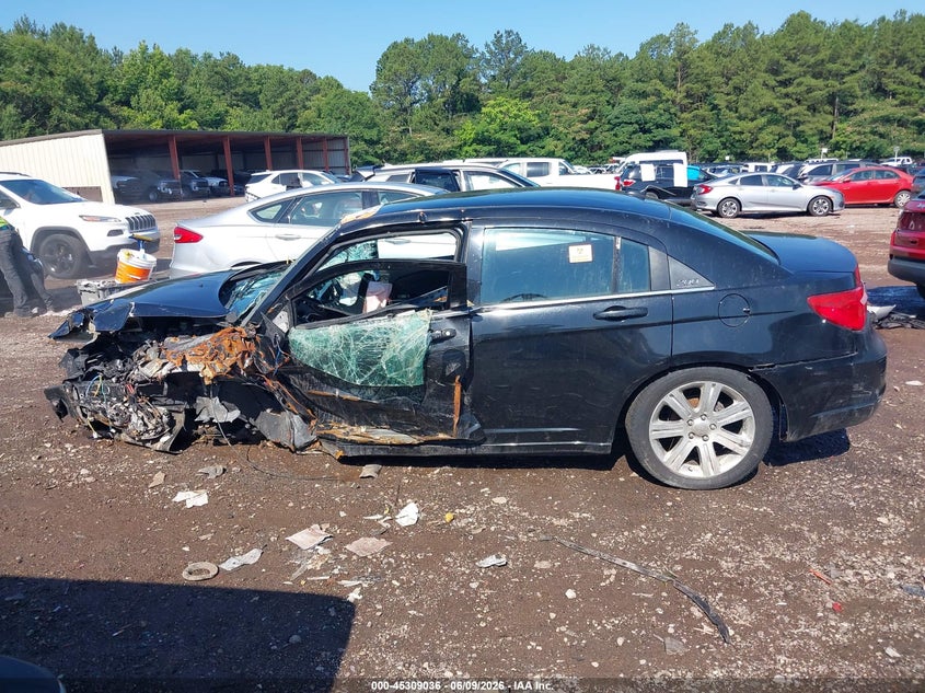 2013 Chrysler 200 Touring VIN: 1C3CCBBB3DN505087 Lot: 45309036