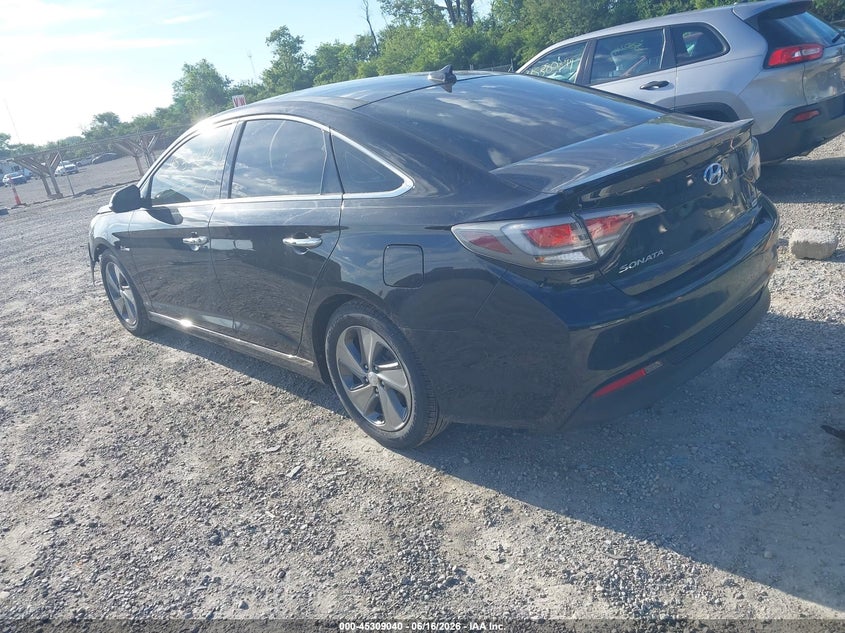 2017 HYUNDAI SONATA HYBRID auction photo 3