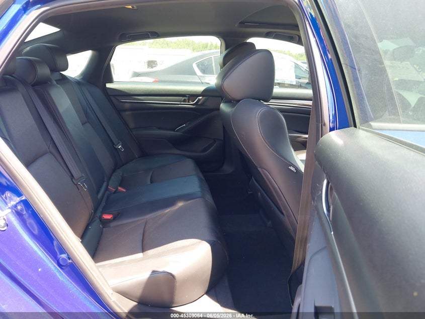 2018 HONDA ACCORD auction photo 8