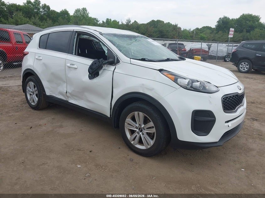 Vin: kndpm3ac6h7137783, lot: 45806967, kia sportage lx 2017 img_1