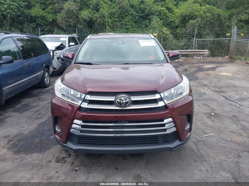 TOYOTA HIGHLANDER - zdjęcie 12