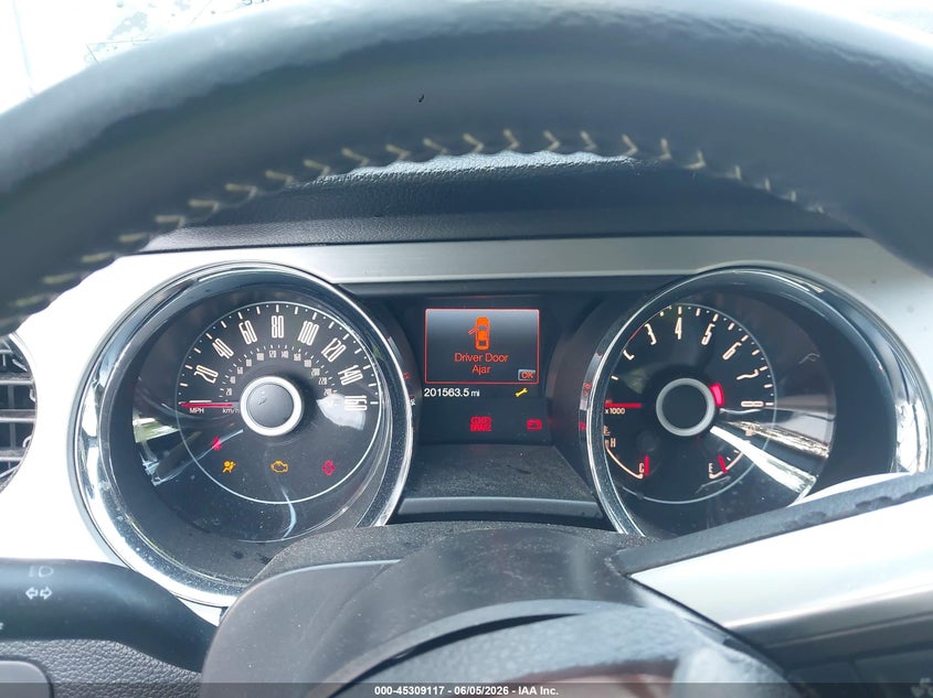 FORD MUSTANG 2014 VIN 1ZVBP8AM2E5292116