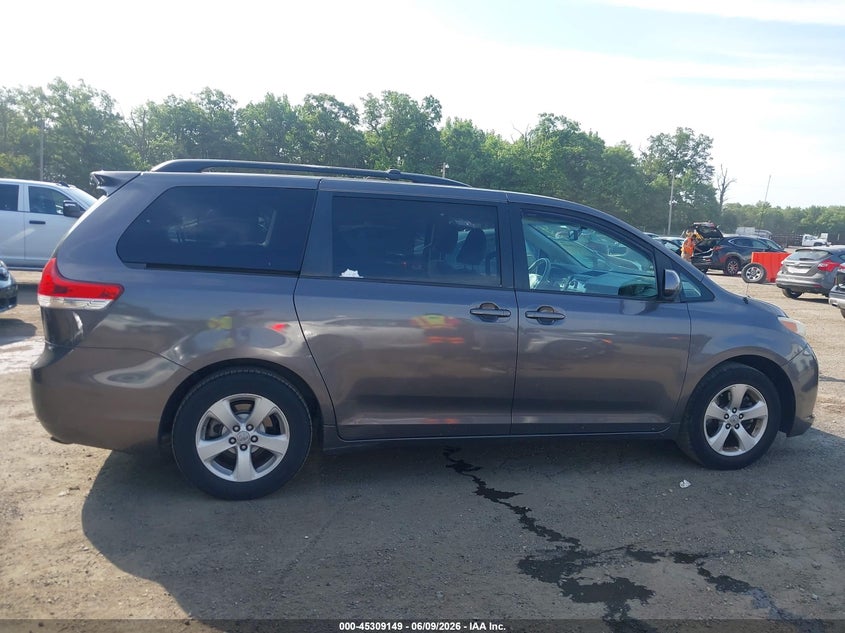 2011 TOYOTA SIENNA VAN 3.5L V-6 DOHC, VVT, 265HP