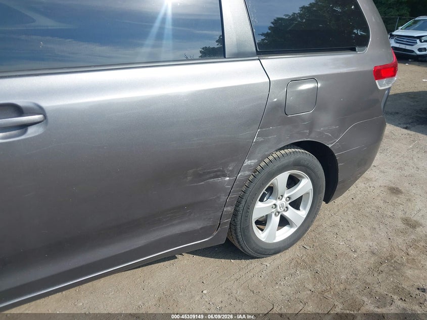 2011 TOYOTA SIENNA VAN 3.5L V-6 DOHC, VVT, 265HP