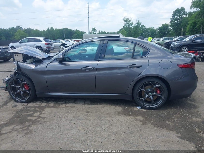 2018 Alfa Romeo Giulia Ti Sport Awd VIN: ZARFAEEN7J7566261 Lot: 45309161