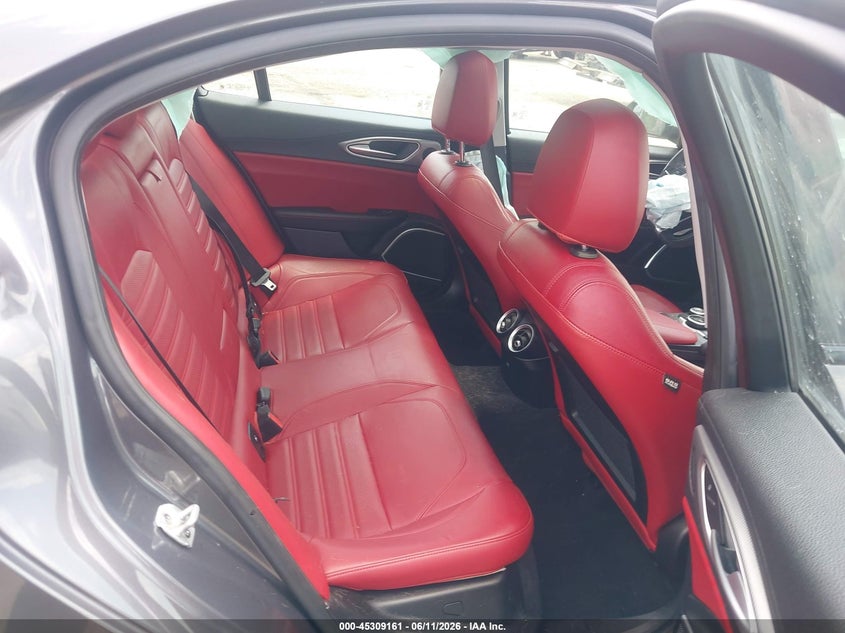 2018 Alfa Romeo Giulia Ti Sport Awd VIN: ZARFAEEN7J7566261 Lot: 45309161