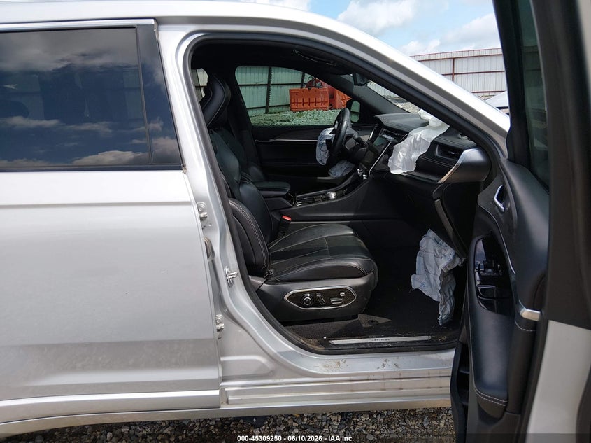 2021 JEEP GRAND CHEROKEE L auction photo 5