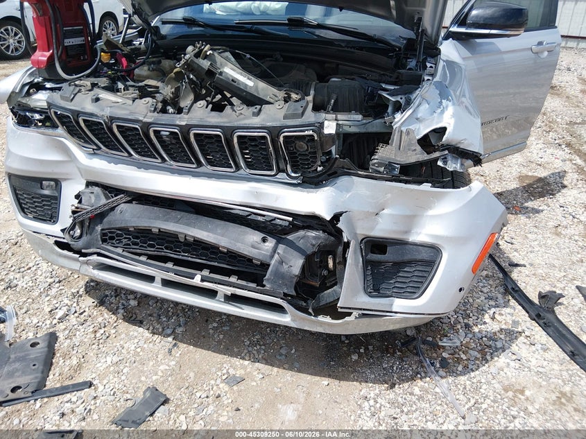 2021 JEEP GRAND CHEROKEE L auction photo 6