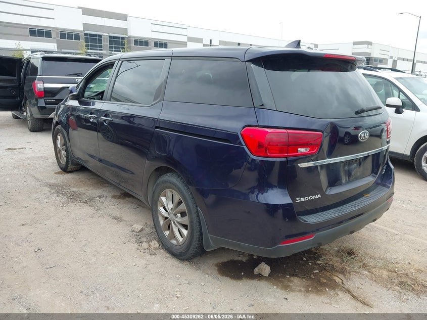2020 KIA SEDONA auction photo 3