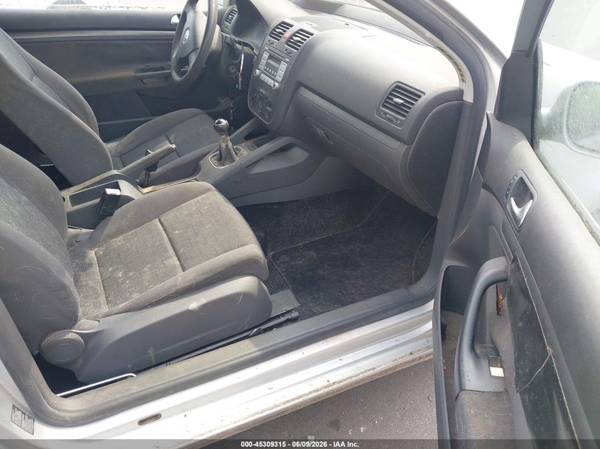 2006 VOLKSWAGEN GOLF HATCHBACK 2.5L I-5 DOHC, VVT, 150HP
