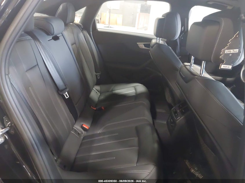 2020 AUDI A4 auction photo 8
