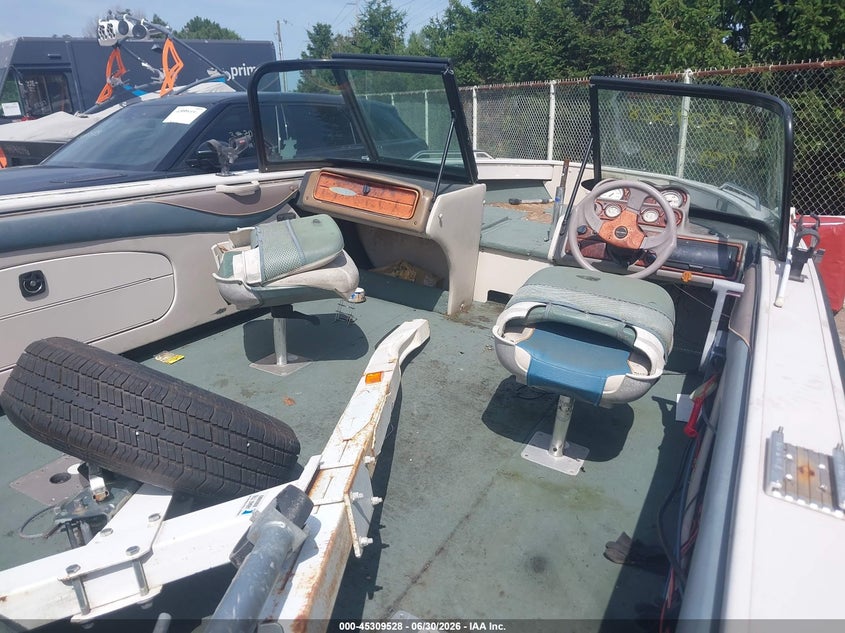 1999 OTHER CRESTLINER OTHER CRESTLINER N/A