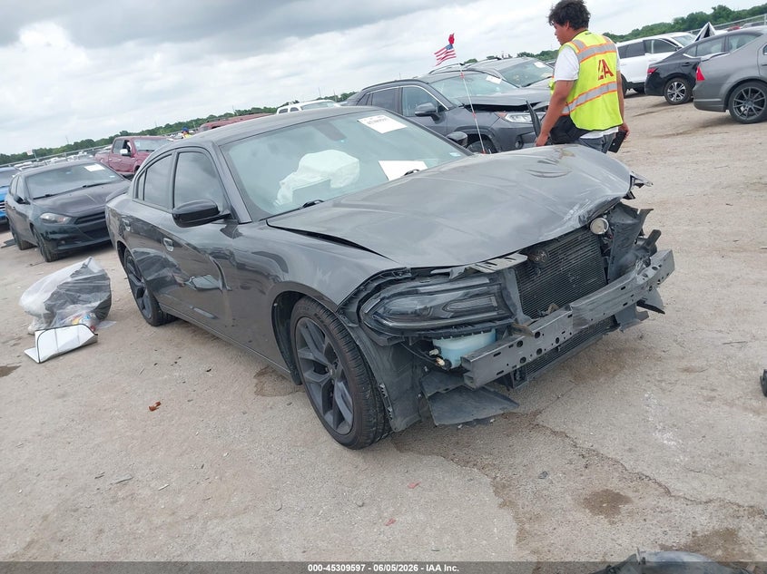 Vin: 2c3cdxbg1lh186012, lot: 45807523, dodge charger sxt rwd 2020 img_1