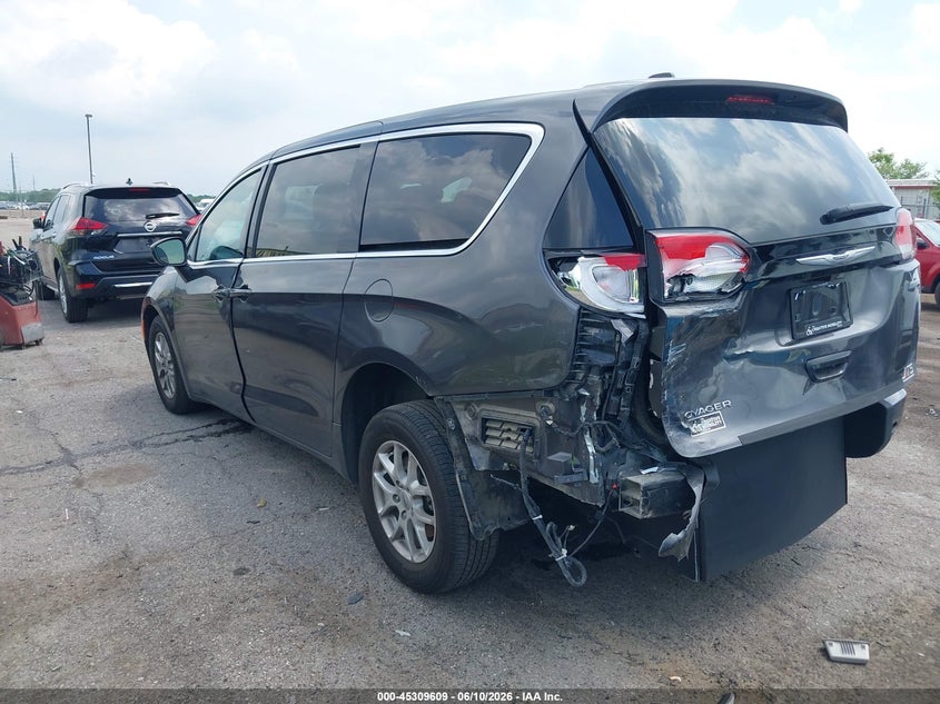 Vin: 2c4rc1cg6nr166498, lot: 45807535, chrysler voyager lx 20223