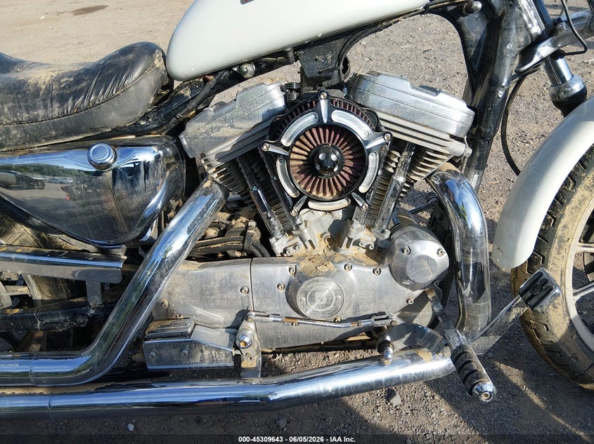 2001 Harley-Davidson Xl883 Hugger VIN: 1HD4CEM1X1K135922 Lot: 45309643