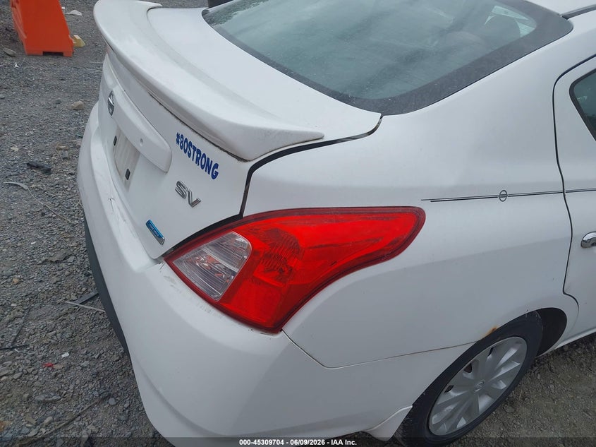 AtlanticExpress - Nissan Versa