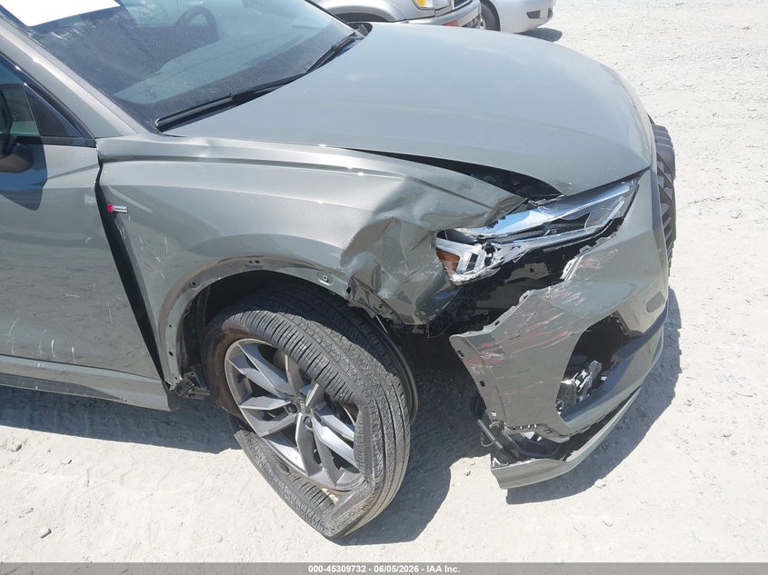 2025 AUDI Q3 auction photo 6