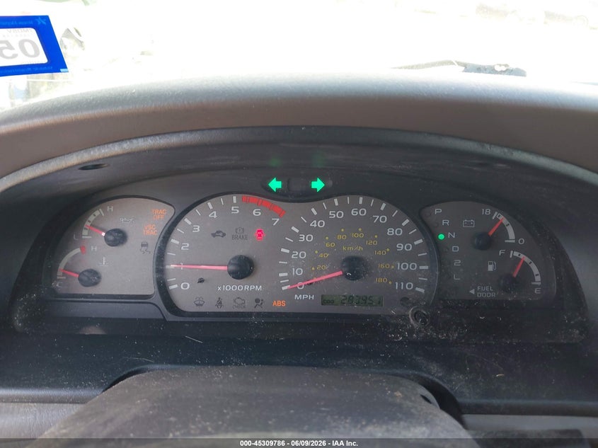 2002 Toyota Sequoia Sr5 V8 VIN: 5TDZT34A62S094999 Lot: 45309786