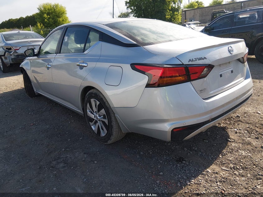 2023 NISSAN ALTIMA auction photo 3