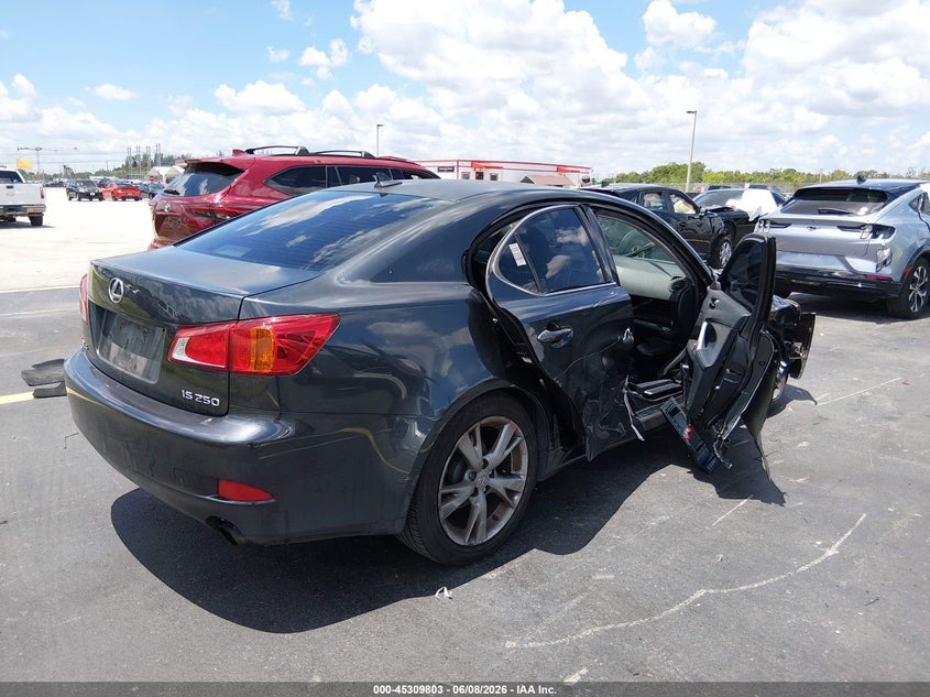 2010 LEXUS IS 250 auction photo 4