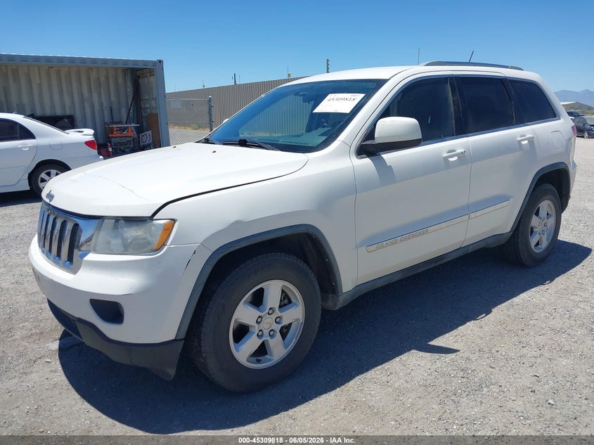 Vin: 1j4rr4ggxbc561986, lot: 45807744, jeep grand cherokee laredo 20112