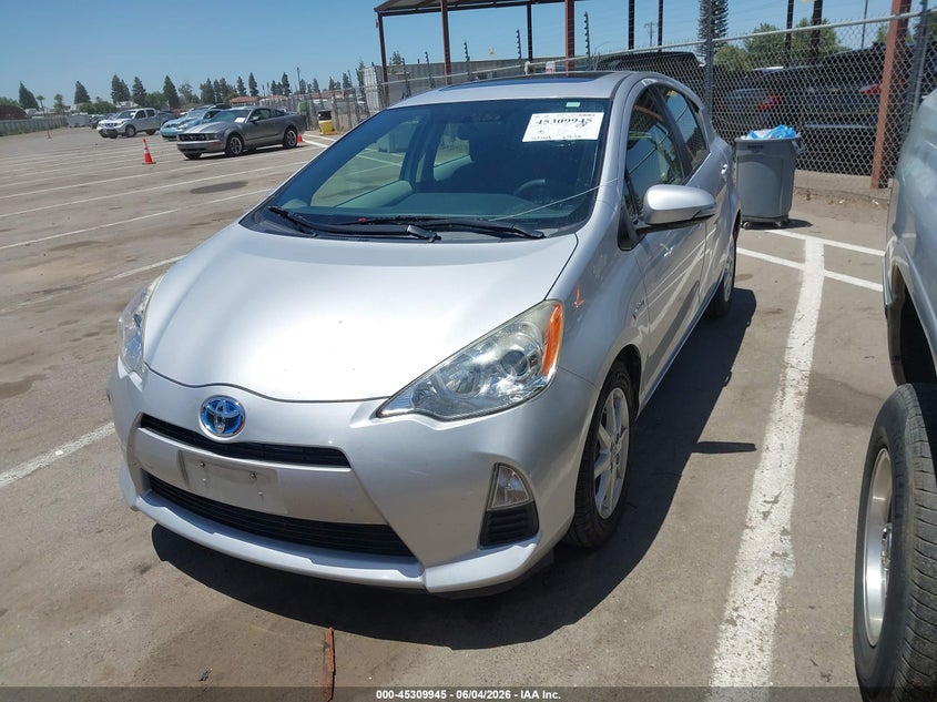 Vin: jtdkdtb3xe1066224, lot: 45807871, toyota prius c three 20142