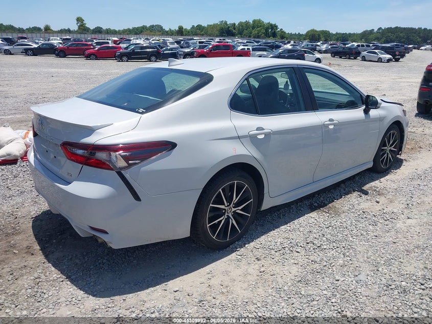 2022 TOYOTA CAMRY auction photo 4