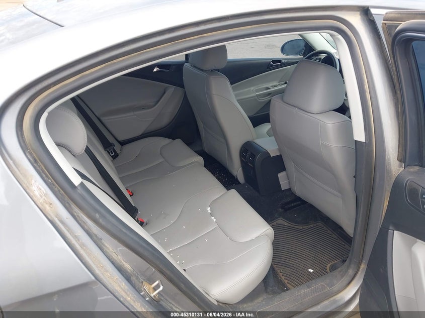 2007 Volkswagen Passat 2.0T Wolfsburg Edition VIN: WVWAK73C97P134035 Lot: 45310131