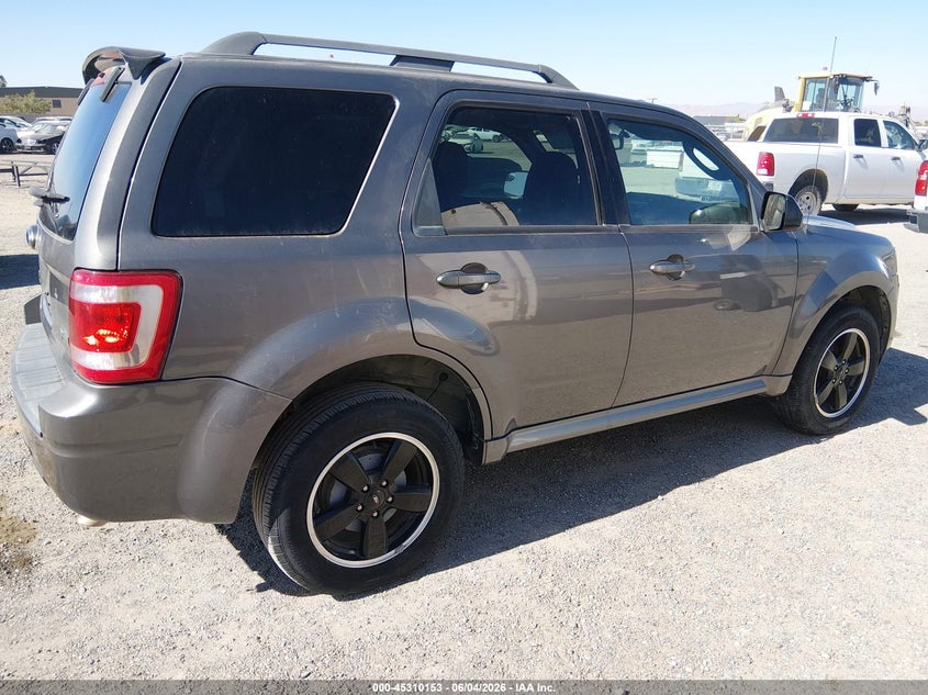 Vin: 1fmcu0dg3bkb73359, lot: 45808079, ford escape xlt 20114