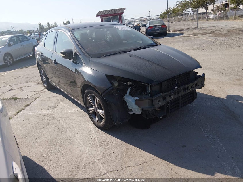 Vin: 1fadp3fe5hl206027, lot: 45808083, ford focus se 2017 img_1