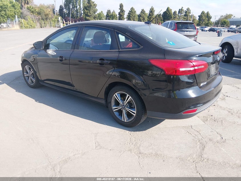 Vin: 1fadp3fe5hl206027, lot: 45808083, ford focus se 20173