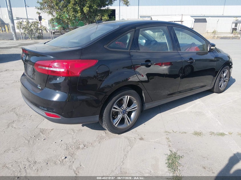 Vin: 1fadp3fe5hl206027, lot: 45808083, ford focus se 20174