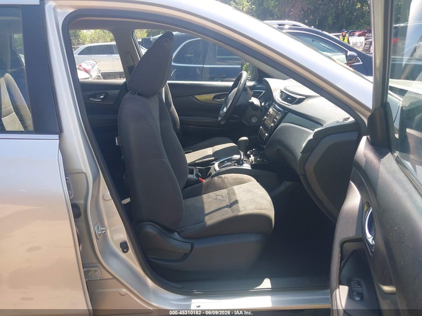 2016 NISSAN ROGUE auction photo 5