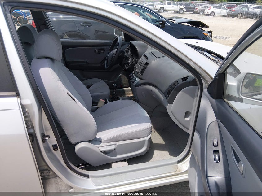 AtlanticExpress - Hyundai Elantra