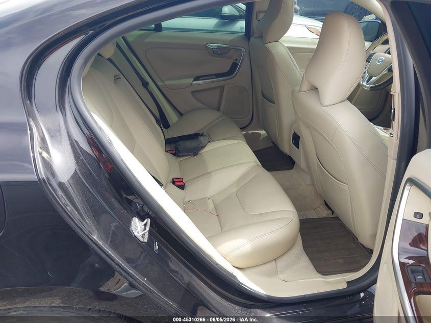 2015 Volvo S60 T5 Premier VIN: YV140MFKXF1344319 Lot: 45310266
