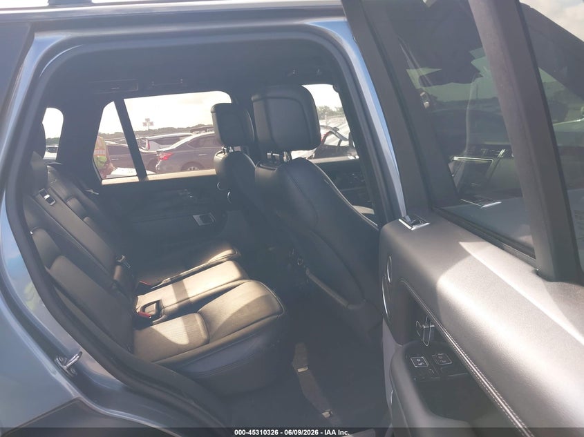 2019 Land Rover Range Rover 3.0L V6 Supercharged Hse VIN: SALGS2SV4KA530054 Lot: 45310326