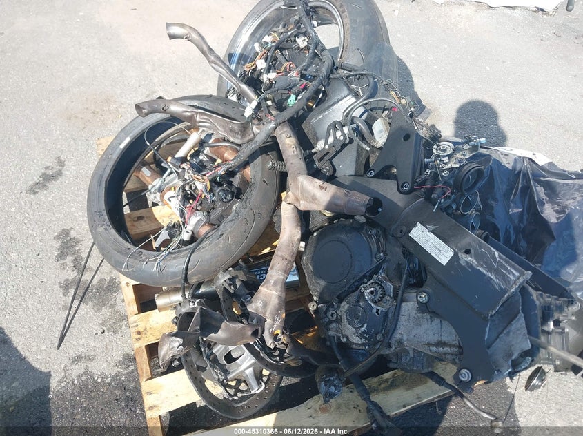 2006 Suzuki Gsx-R1000 VIN: JS1GT76AX62105814 Lot: 45310366