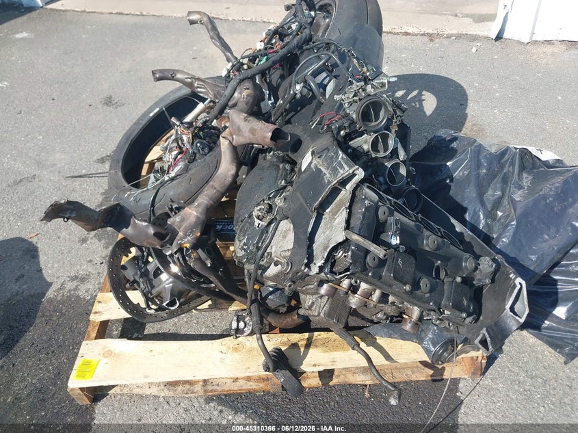 2006 Suzuki Gsx-R1000 VIN: JS1GT76AX62105814 Lot: 45310366