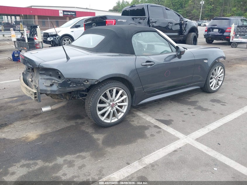 2017 FIAT 124 SPIDER auction photo 4