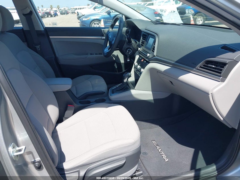 AtlanticExpress - Hyundai Elantra