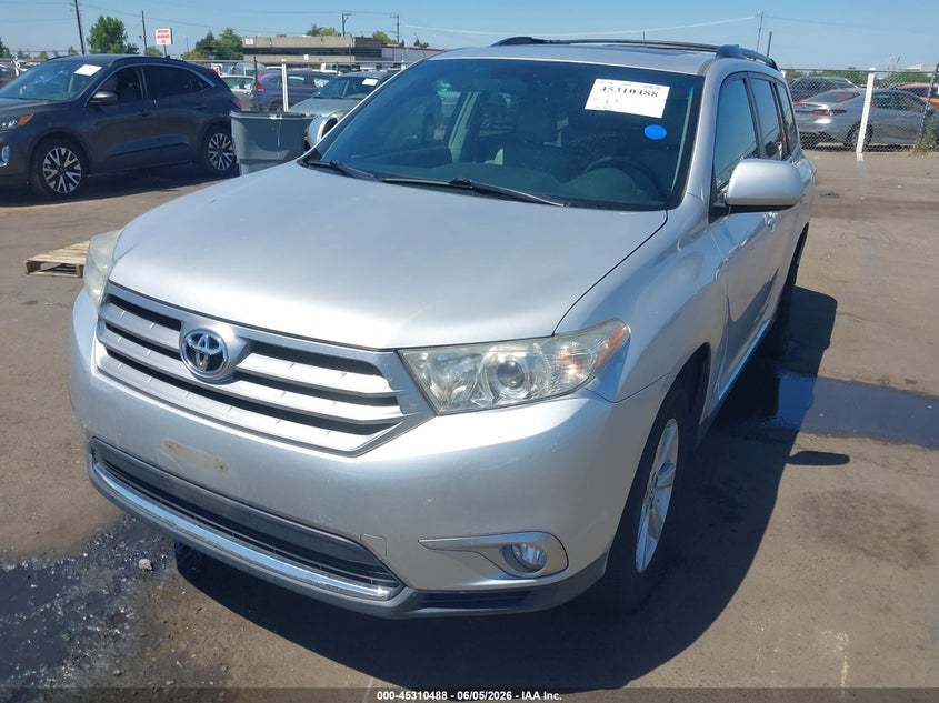 Vin: 5tdzk3eh3bs029140, lot: 45808414, toyota highlander se v6 20112