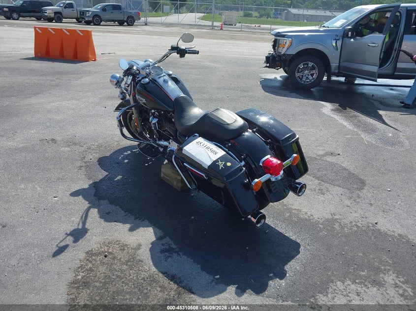 2017 HARLEY-DAVIDSON FLHR auction photo 3