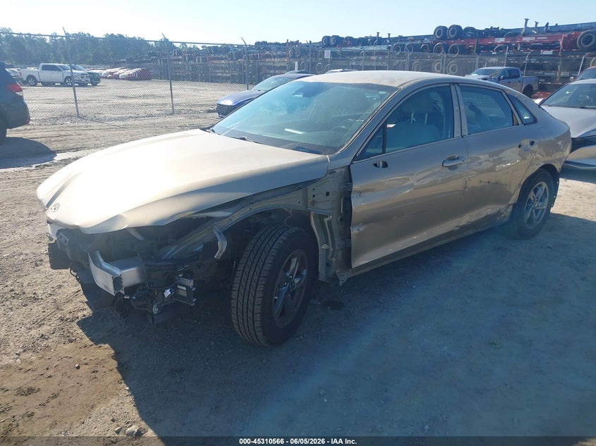 2021 KIA K5 auction photo 2