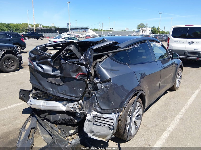 Vin: 7saygdee7pf847512, lot: 45808534, tesla model y awd/long range dual motor all-wheel drive 20234