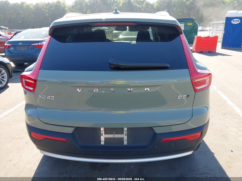 2023 Volvo Xc40 B5 Plus Bright Theme VIN: YV4L12UN4P2078059 Lot: 45310633