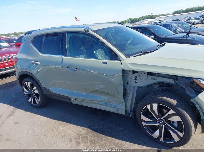2023 Volvo Xc40 B5 Plus Bright Theme VIN: YV4L12UN4P2078059 Lot: 45310633