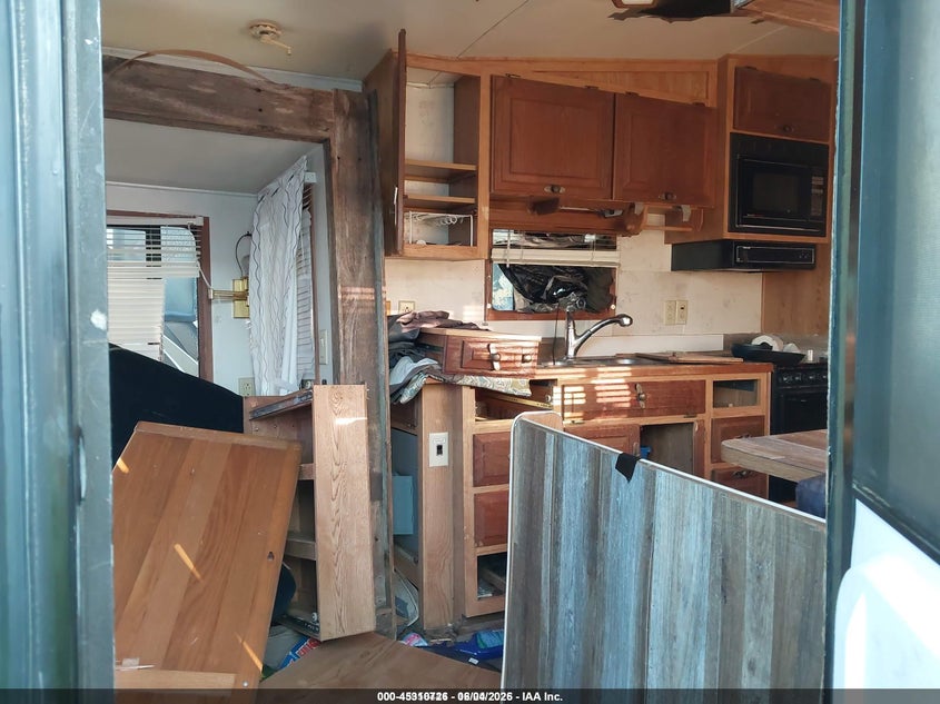 1991 CARRIAGE FIFTH WHEEL auction photo 5