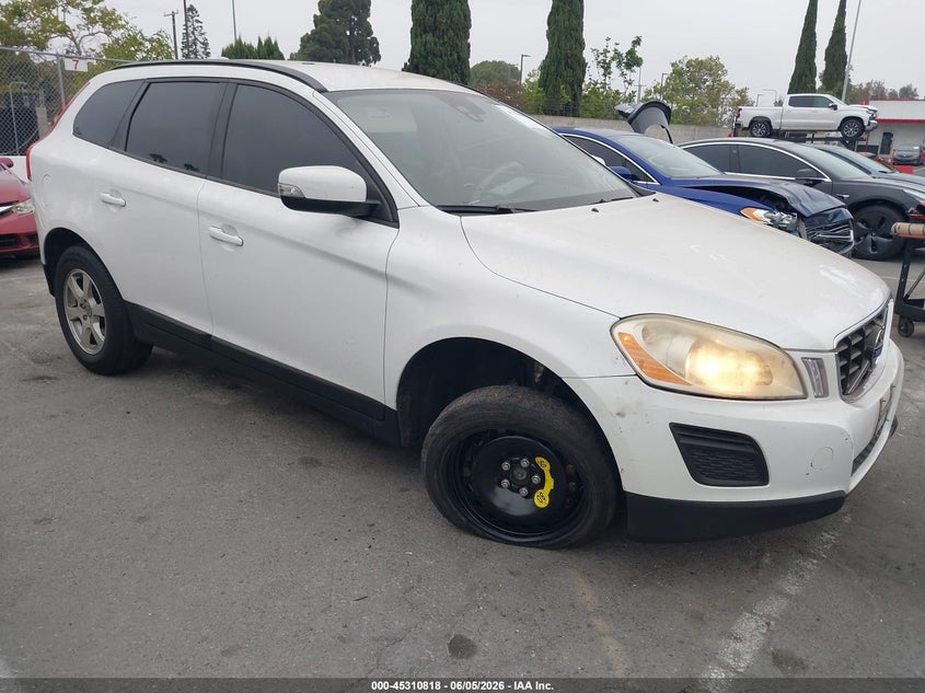 Vin: yv4952dl0b2142345, lot: 45808744, volvo xc60 3.2/3.2 r-design 2011 img_1