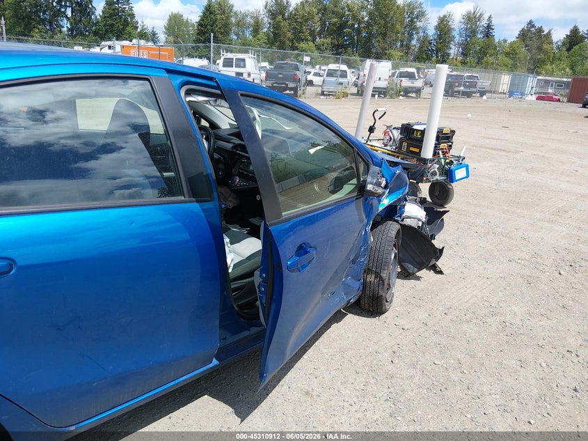 2014 Toyota Prius C Two VIN: JTDKDTB36E1077172 Lot: 45310912