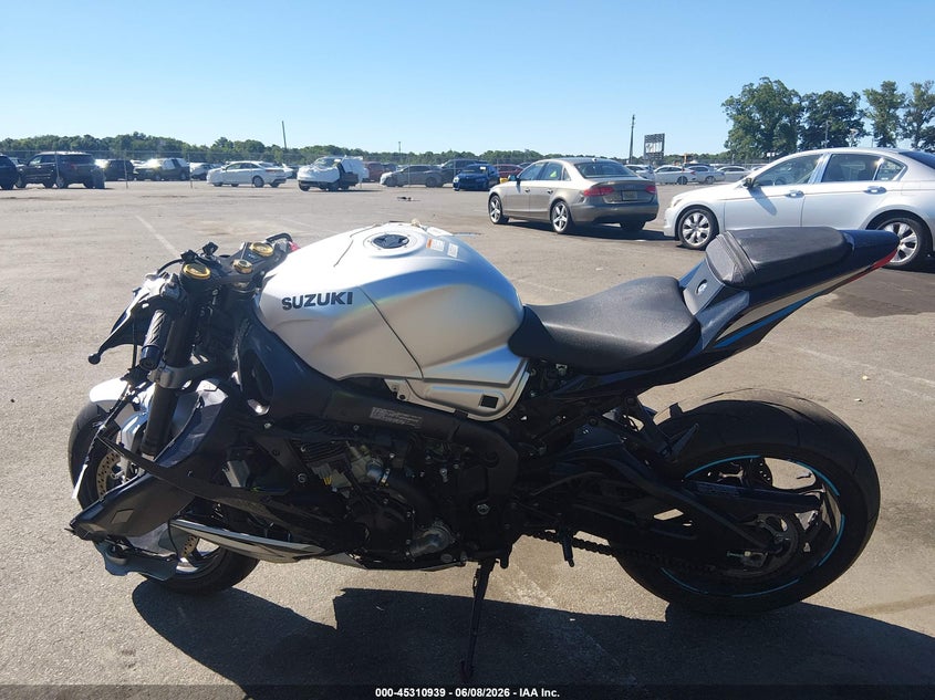 2025 Suzuki Gsx-R1000 VIN: JS1DM11B9S7100131 Lot: 45310939